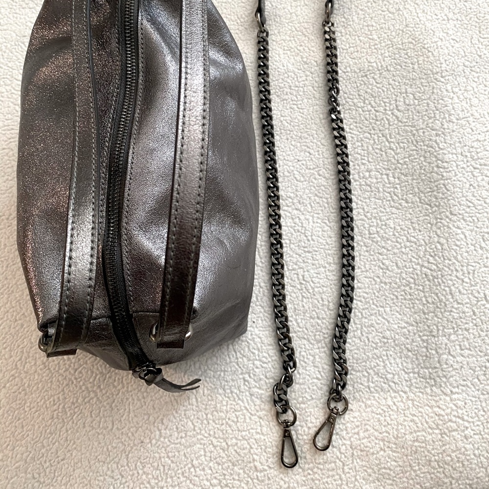 Vera Pelle Metallic Silver Handbag - Picture 3 of 7
